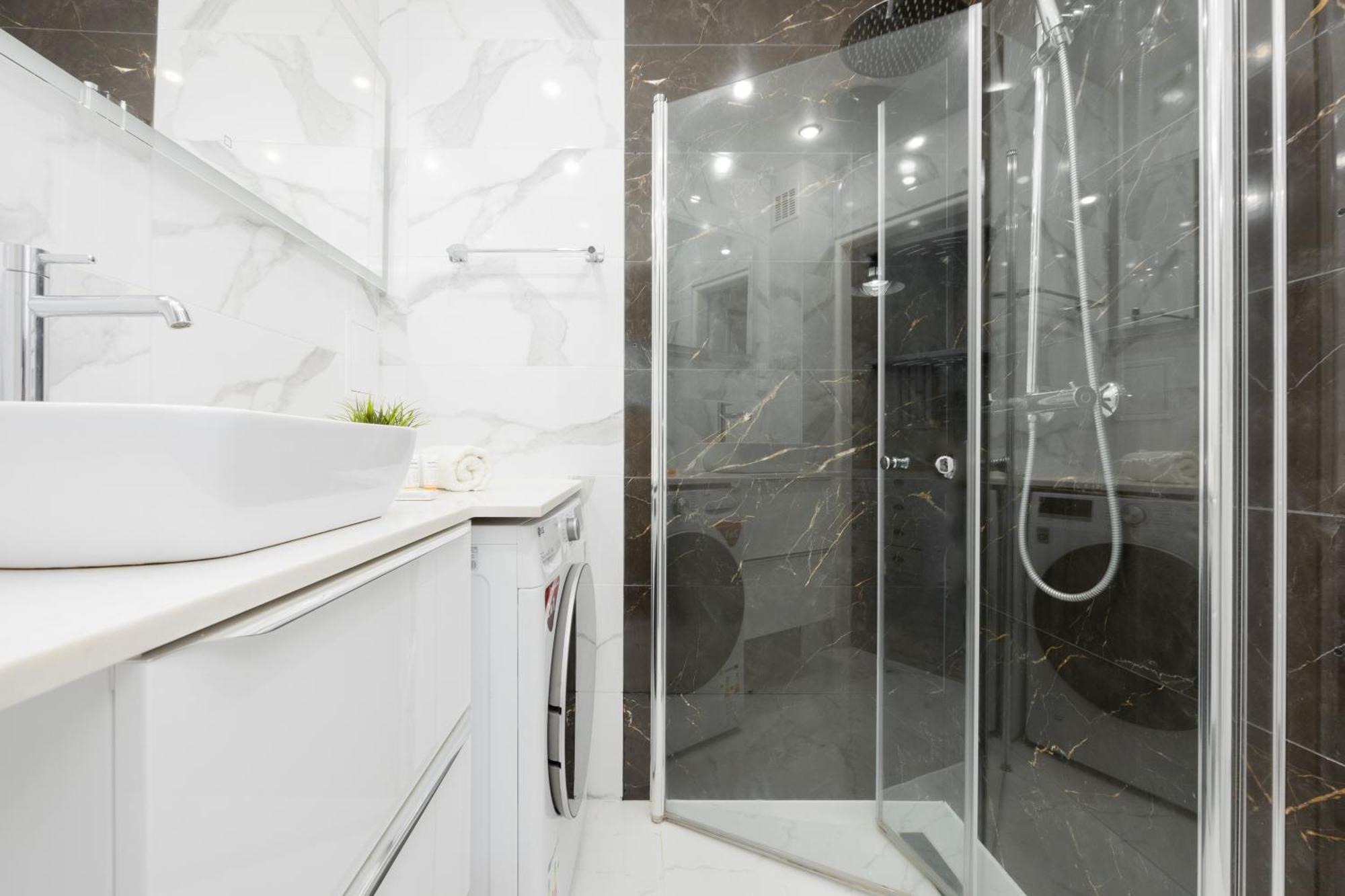 Schillera Apartments Warsaw By Noclegi Renters Bagian luar foto