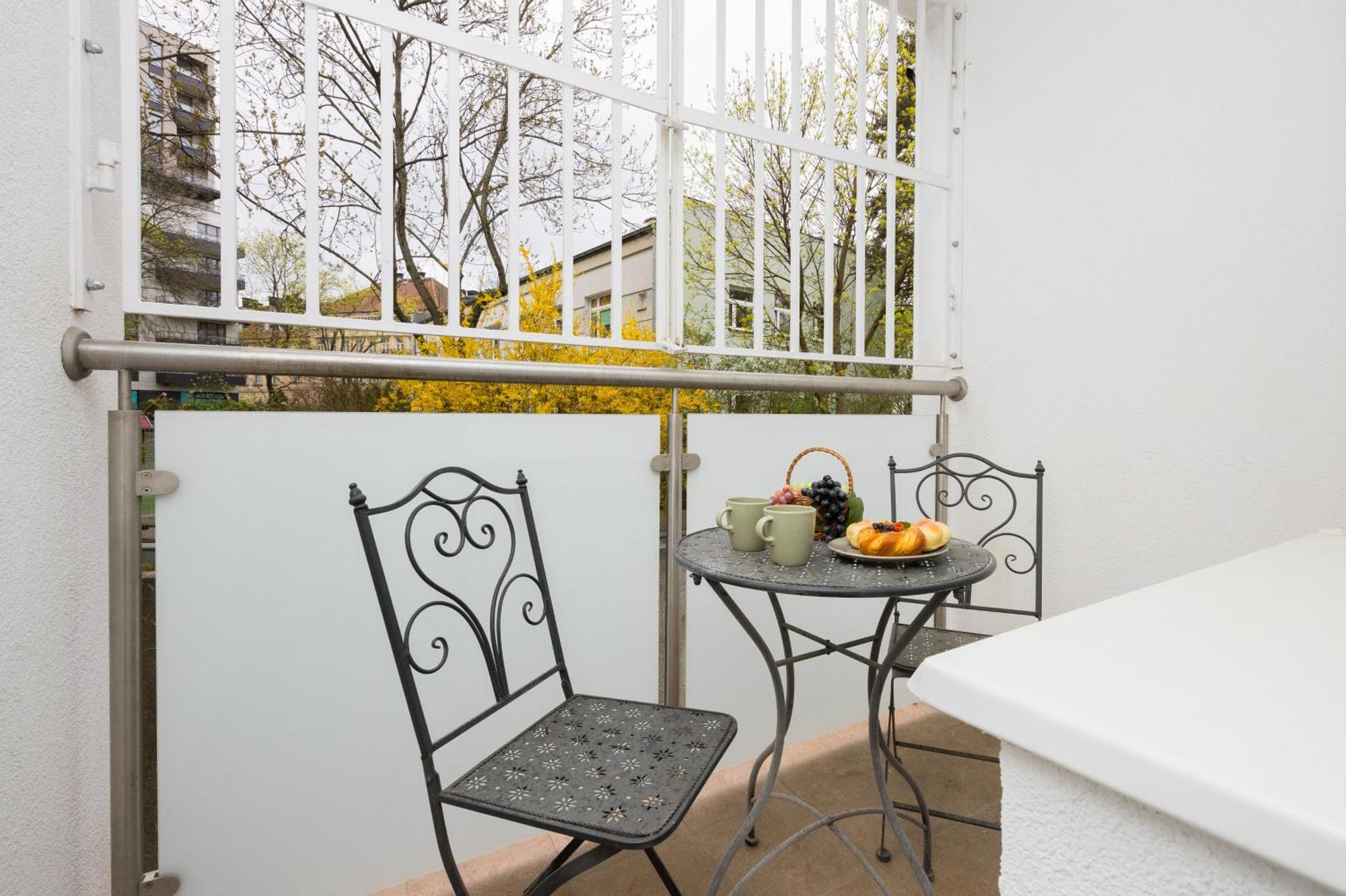 Schillera Apartments Warsaw By Noclegi Renters Bagian luar foto